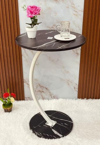 طاولة جانبية أنيقة بسطح رخامي أسود