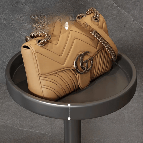 علاقة ملابس بتصميم عصري يشبه غصن الشجرة، مزودة بقا...