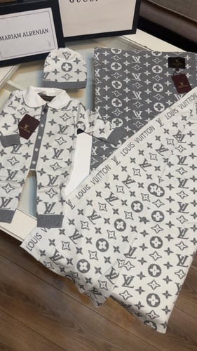 طقم لويس فتون لحاف +افرول + قبوع