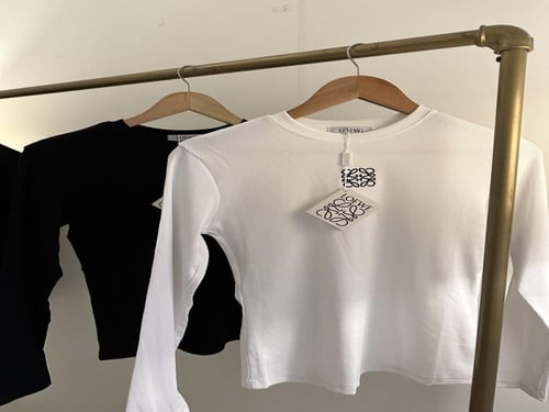 بلوزة لويفي ابيض