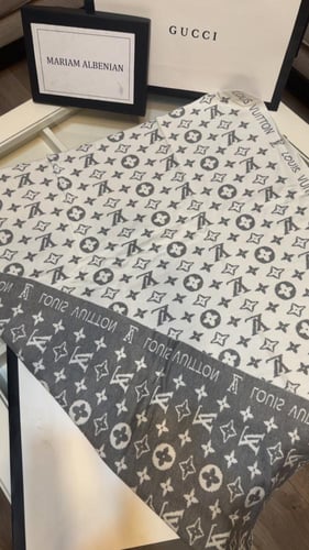 طقم لويس فتون لحاف +افرول + قبوع