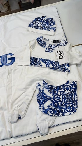 طقم مواليد دوتشي غابانا