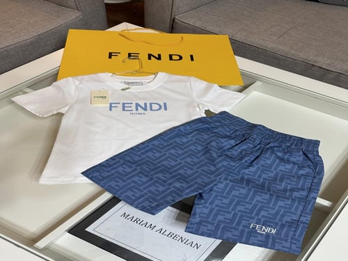 طقم فندي تيشرت +شورت