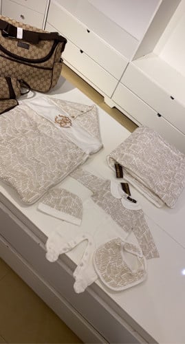 طقم مواليد روبرتو كفالي