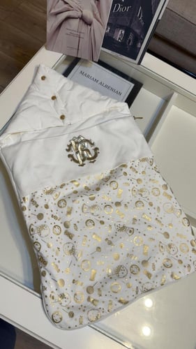 مدس روبرتو كفالي فقط