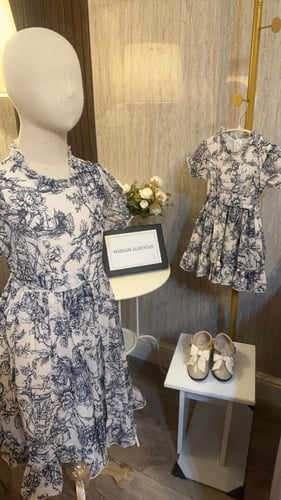 فستان ديور مشجر ازرق