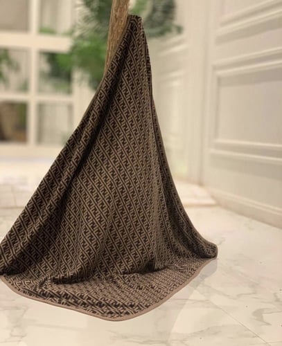 لحاف فندي بلانكيت