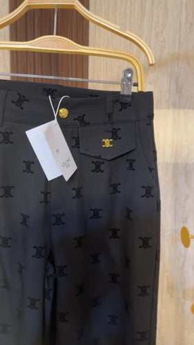 بنطلون سيلين مع حزام