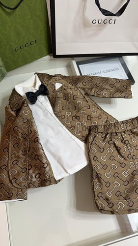 طقم قوتشي ٤ قطع ( جاكيت+ شورت+ قميص + كرفته)