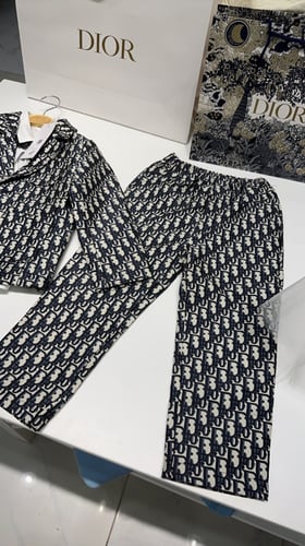 طقم ديور 4 قطع