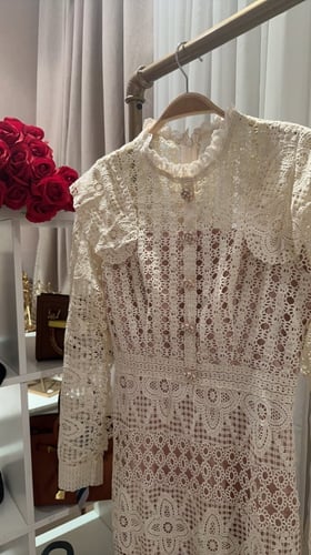 فستان نسائي