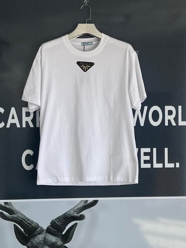 تيشيرت برادا ابيض