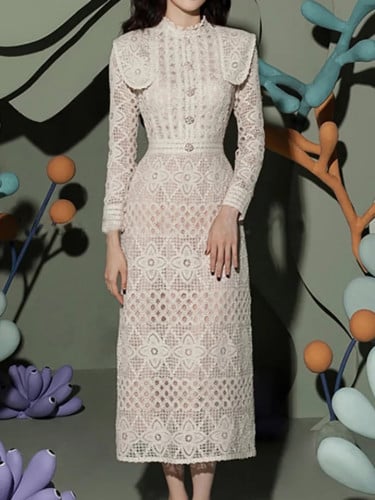 فستان نسائي