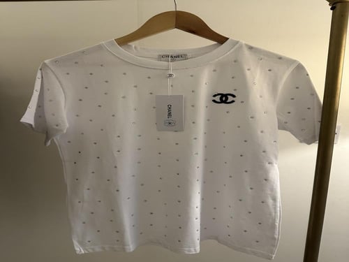 تيشيرت شانيل نسائي