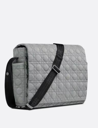 شنطة مواليد ديور فضي