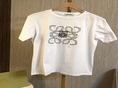 تيشيرت لويفي نسائي