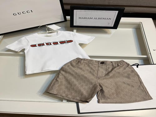 طقم قوتشي تيشيرت + شورت