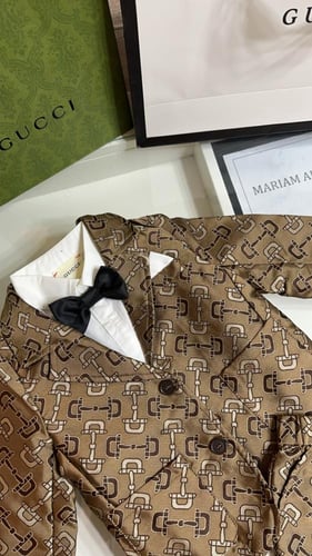 طقم قوتشي ٤ قطع ( جاكيت+ شورت+ قميص + كرفته)