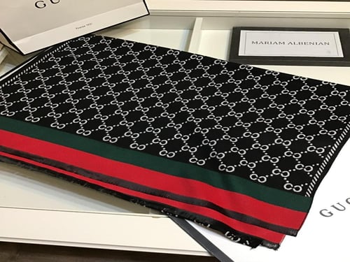 سكارف قوتشي