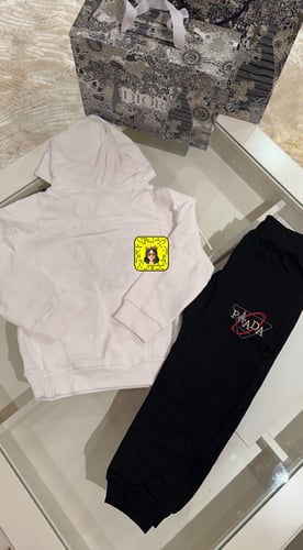 طقم برادا بنطلون + كنزه