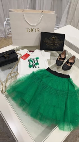 طقم سي اتش تيشرت +تنورة