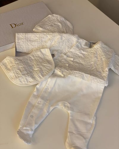 افارول ديور ابيض بدون بوكس