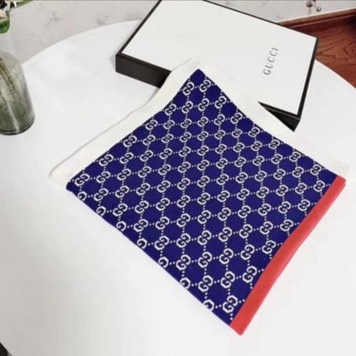 بطانيه قوتشي بدون بوكس