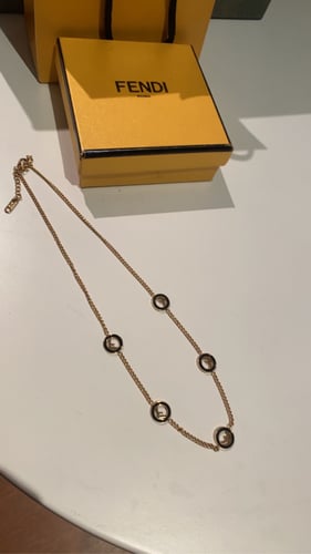 سلسال فندي بدون ملحقات