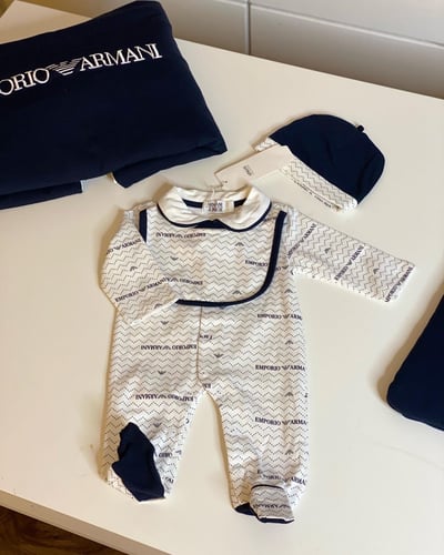 طقم ارماني مواليد