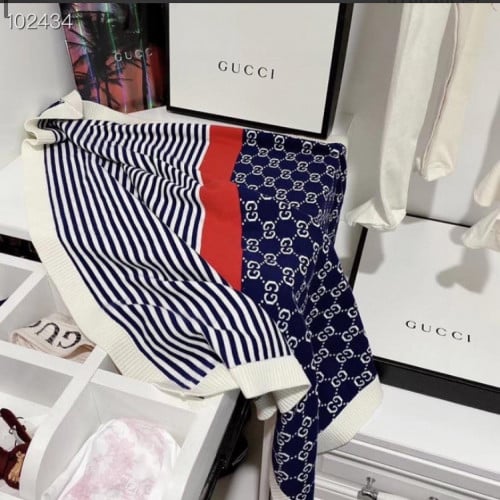 بطانيه قوتشي بدون بوكس