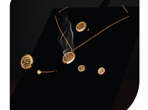 طقم نسائي كامل اكسسوارات دهن العود و العطور