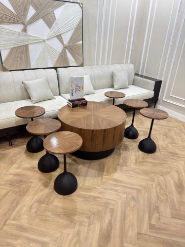 طقم طاولات قشر الجوز