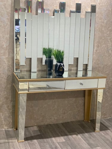 مدخل اسقبال مع مراية لون ذهبي