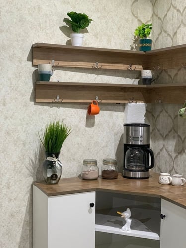 ركن قهوة زاوية مع الارفف