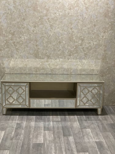 طاولة بلازما لون مكس