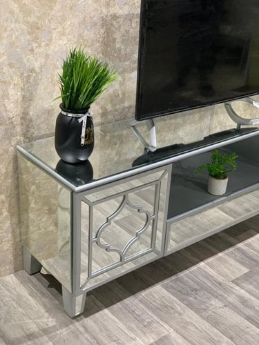 طاولة بلازما لون فضي