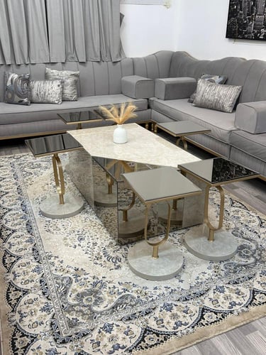 طقم طاولات ضيافة