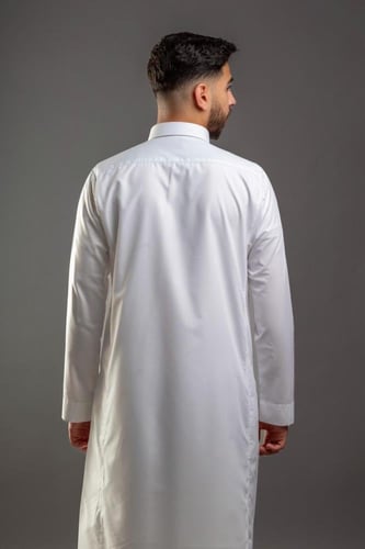 ثوب سعودي سحاب كم عادي