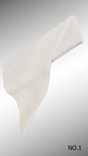 شماغ الرويس ابيض كلاسك NO.1 انجليزي