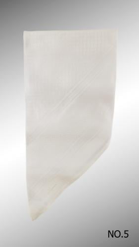 شماغ الرويس ابيض كلاسك NO.5 انجليزي