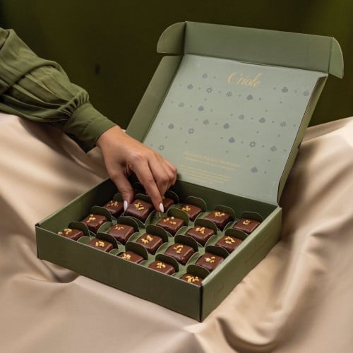 Hazelnut Rocher Brownies براونيز روشية البندق