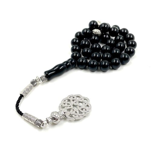 سبحة عقيق اسود مع طربزونة معدنية