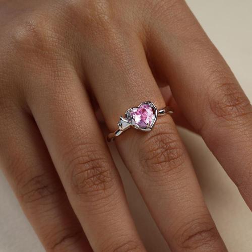 خاتم القلب باللون الوردي