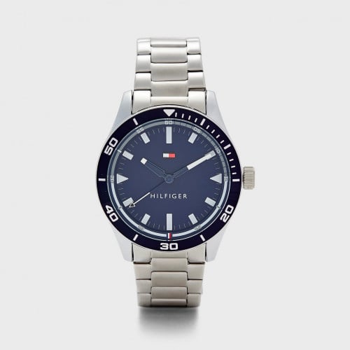 ساعة تومي هيلفيغر