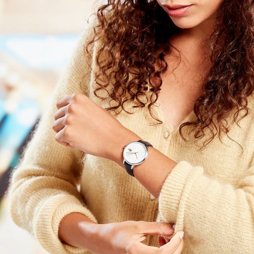 ساعة لاكوست