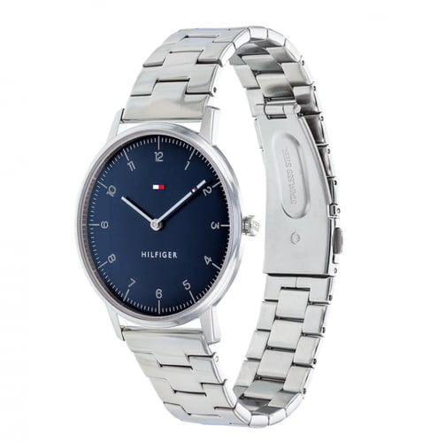 ساعة تومي هيليفيغر