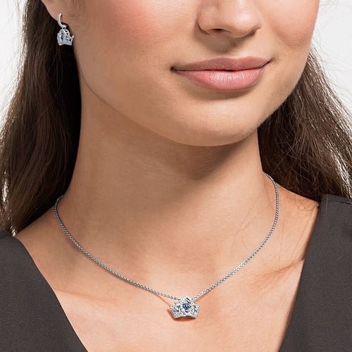 طقم Queen عقد وحلق سواروفسكي