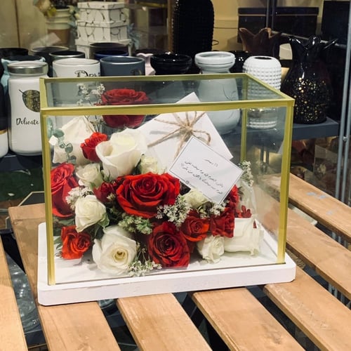 تنسيق الهدية ببوكس زجاجي