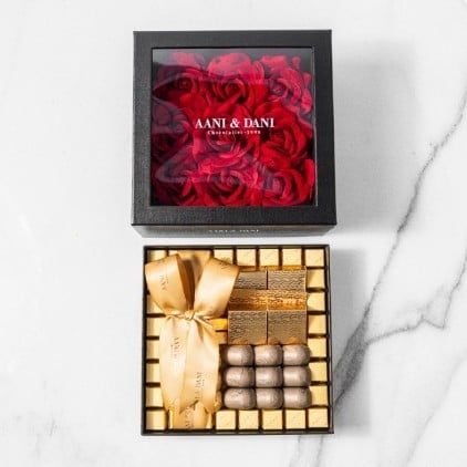 اني و داني - بوكس الورد مربع