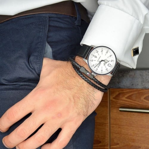 اسوارة تومي هيلفيغر جلد اسود